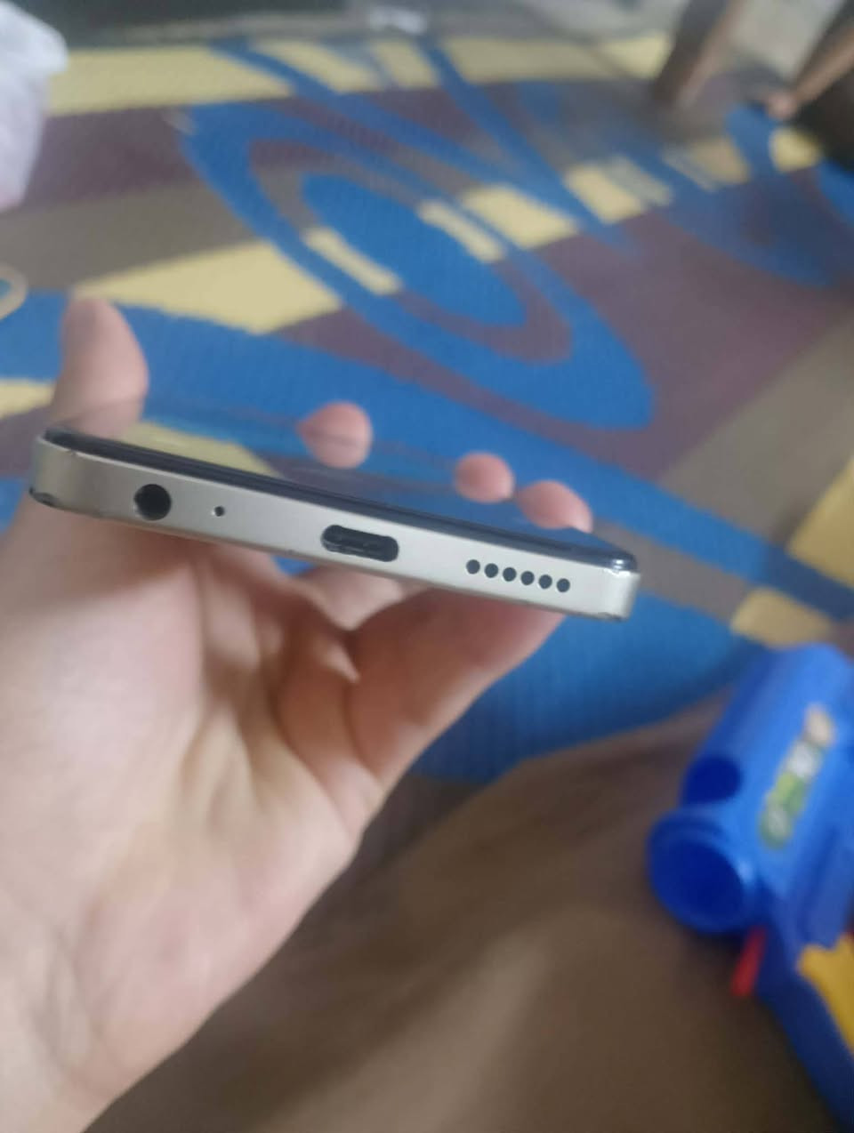 p55
ذاكره 256
الشاشه 90هرتز
نضيف 
شاحنه وكارتون ويا موجودين 
ادفع سعر عجبني ابيعك بس اذا مو شراي لاتكسر


**إذا كنت صاحب هذا الإعلان وتريد حذفه لأي سبب، رجاءا أرسل رسالة إلى الدعم الفني**
