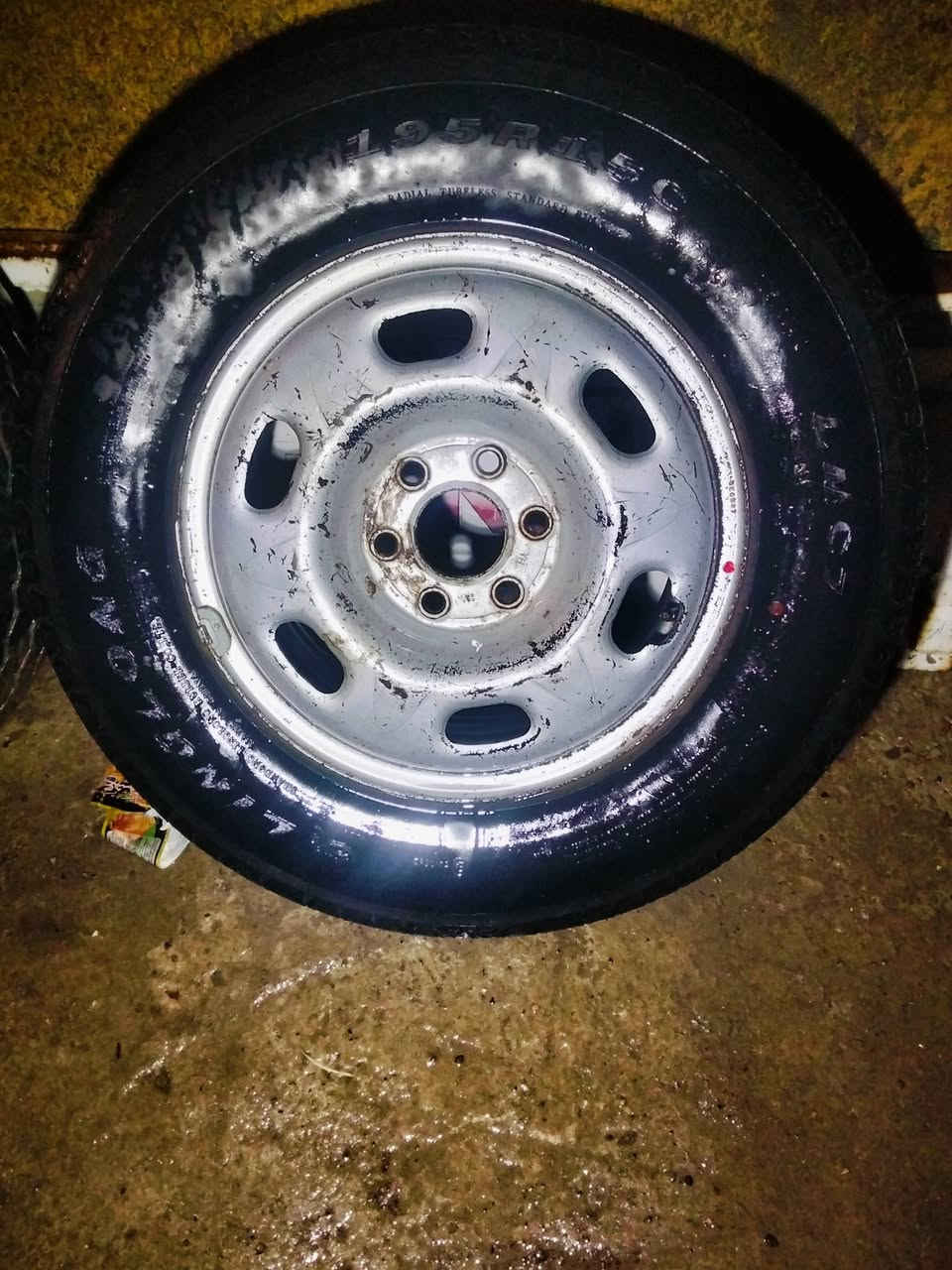 اسبيرات نيفارة وتويوته للبيع نضيفات
تواصل ***********
