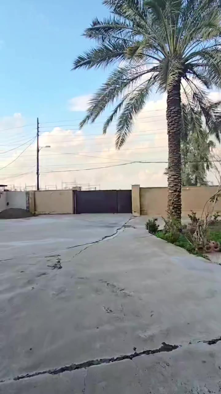 📢 إعلان رقم 909
✦━━━━━━━━━━━━━━━━━━━━✦

🌟 فرصة استثمارية مميزة مع بيت 🌟
لا تُفوّت فرصة امتلاك أرض واسعة مع بيت في موقع جميل وواعد!

🏡 للبيع – دونمين أرض مع بيت

📍 الموقع: بغداد – منطقة طالب العلي
🌆 المنطقة: هادئة وجميلة ومناسبة للسكن والاستثمار

📐 المساحة: دونمين

🏠 التفاصيل:
✔️ أرض واسعة مع بيت
✔️ مناسبة للسكن أو إعادة الإعمار والاستثمار

📄 نوع السند: طابو ملك صرف
🔄 قابل للتحويل المباشر

💼 مميزات استثمارية:
✨ موقع ممتاز لبناء مشروع أو سكن عائلي
✨ منطقة تشهد تطور مستمر
✨ قرب الخدمات وسهولة الوصول

📞 للاستفسار:
***********
***********

🙏 مع الشكر
أبو أيمن للعقار

✦━━━━━━━━━━━━━━━━━━━━✦
#فرصة_استثمارية #عقارات #بغداد #اراضي_للبيع #بيوت_للبيع #استثمار
