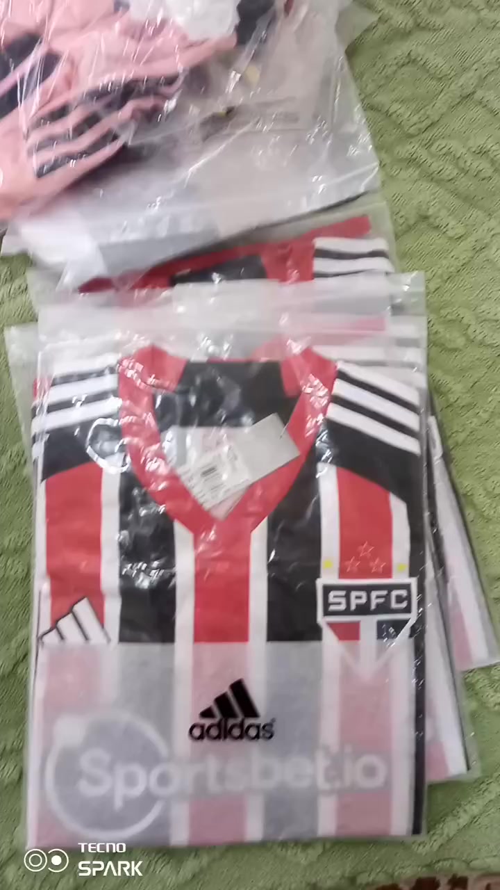 السلام عليكم 
للبيع شلعة دريسات بلوز فقط بضاعة الDHL  البرازيلي
العدد 27 قطعه رياضي مشكل الالوان والقياسات 
سعر القطعه 6000


**إذا كنت صاحب هذا الإعلان وتريد حذفه لأي سبب، رجاءا أرسل رسالة إلى الدعم الفني**