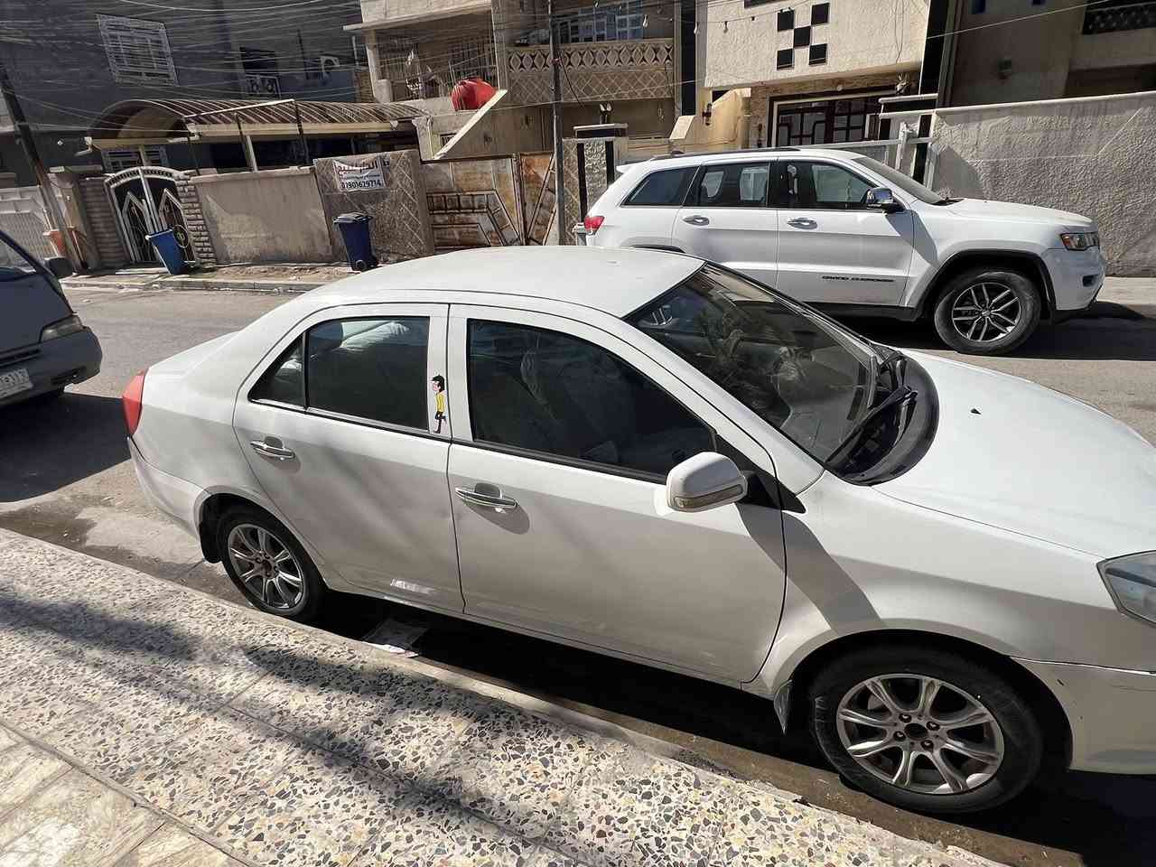 جيلي ام كي 2013
سياره كفله كير و كينه سياره مشيه 100 الف بس 
لا ضربه ولا طخه ولا صبخ بل كشر 
مكينه 1600
(((!شعندك مروس دزلي بس كون اوتمنيك )))))! 
و جاي مشي بل معمله مال رقم و سنويا جديده
‏***********
