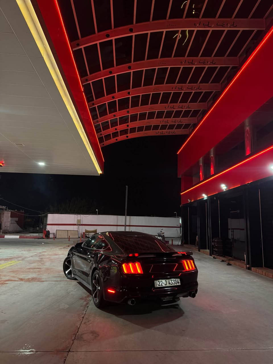 السلام عليكم 
موستنك 2016 ماشيه 120 
مواصفات 
محرك. V6مرغوب
حادثها جاملغ وبنيدو جاملغ
واحد مكان سغير بارد
بصمه
تحكم ستيرن جهتين 
شفتات 
سياره جاهزه بدون اي نقص تحويل بشرط 
مكاني اربيل
السعر140 بيها مجال 
رقمي*********** أربيل, العراق
