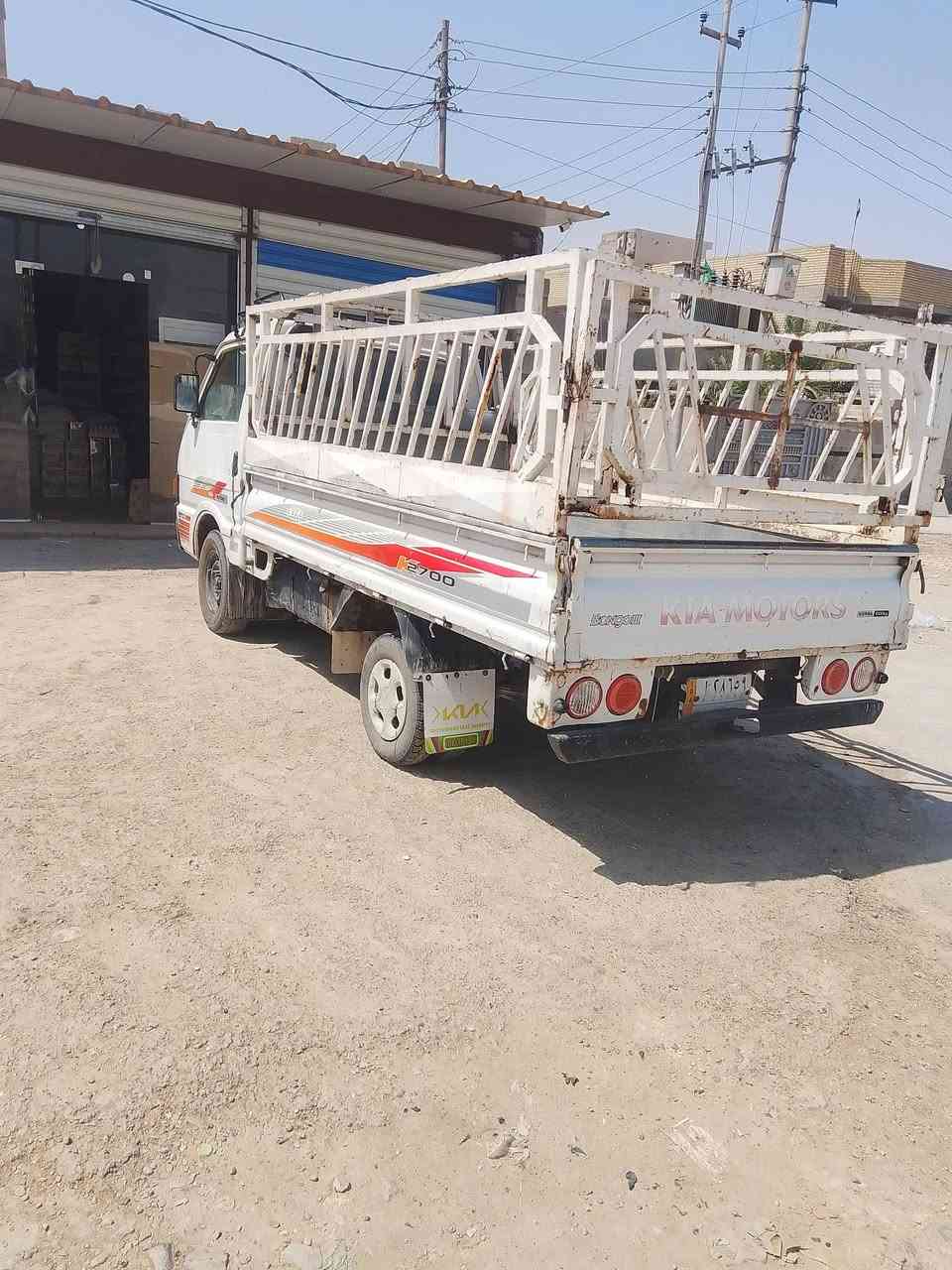 السلام عليكم كيا بنجو موديل 93 رقم ديالى الماني تحويل ثاني يوم سعر 48 وبيها مجال مكان بغداد***********
