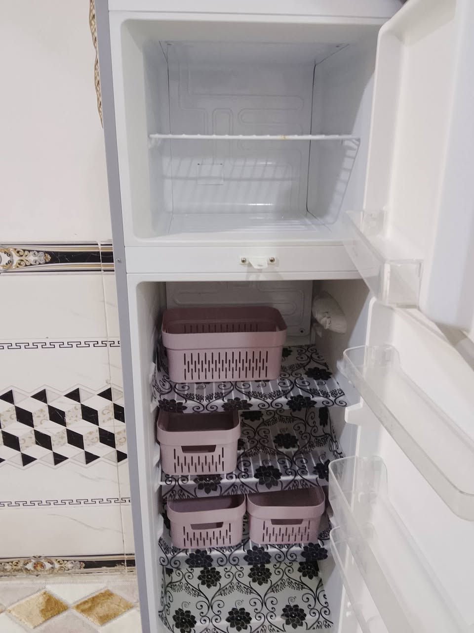 السلام عليكم عدنه هاي الثلاجه جديده بس الفريز مزروف الثلاجه نظيفه كلش سعرها 300 وبيها مجال بسيط


**إذا كنت صاحب هذا الإعلان وتريد حذفه لأي سبب، رجاءا أرسل رسالة إلى الدعم الفني**