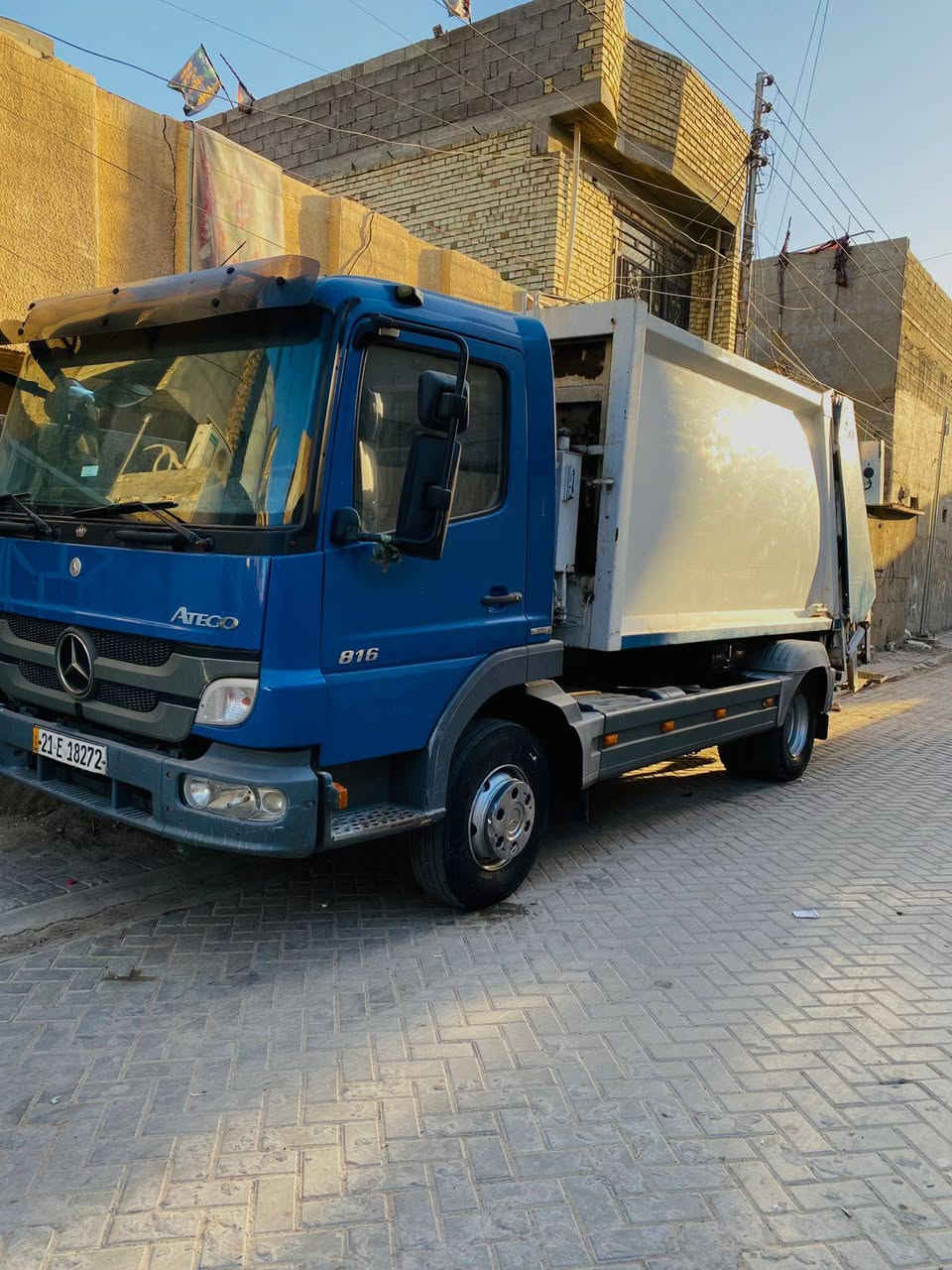 سلام عليكم كابسة نفايات للبيع موديل 2008 سياره نضيفه السعر 235 وبيها مجال مكان بغداد حي
 النصر عماري رقم موجود واتساب ***********
