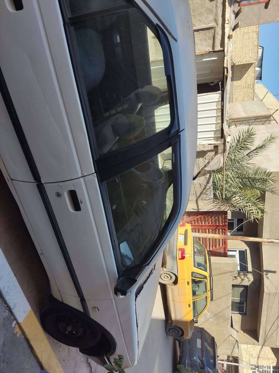 بيجو روى موديل 8 جاهزه كير مكينه تبريد صدر مكان السياره بغداد الجديده السعر 28بيها مجال ***********
