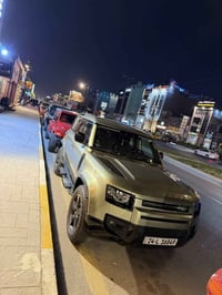 دفندر 2022  مكفوله بيها فقط ربع الجاملغ الامامي كلير  مكينه 6 سلندر p4...