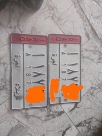 رقم وسنويه طبق الاصل للبيع تكسي السعر 350الف وبيه مجال ونتصل رقم الهات...