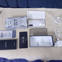 إنفينيكس GT30 برو • مو ٢٥٦ • مع اغراضه