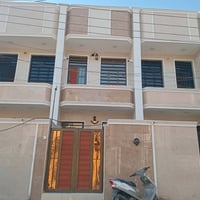 مشتملات للبيع عدد3 مساحة المشتمل الواحد 75م واجهة 3.50م نزال20م استقبا...