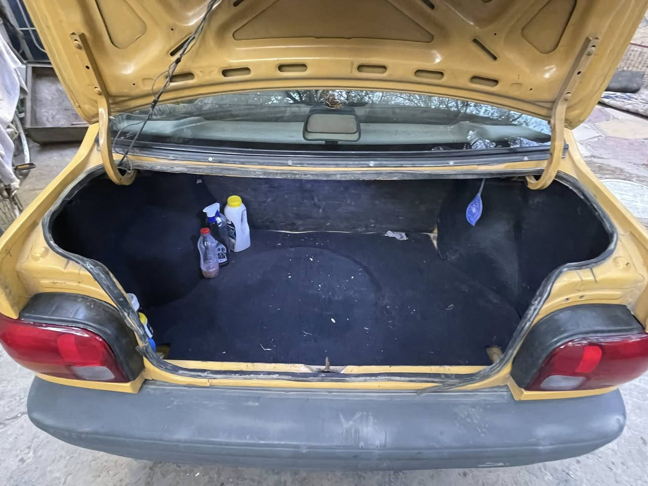 السلام عليكم
سايبا للبيع 2011 السيارة نظيفة تخم تاير حداديه تبريد شواطي مكفولات هيئه مصفره السياره على وضع الشوكه السعر 31$للاتصال ***********
