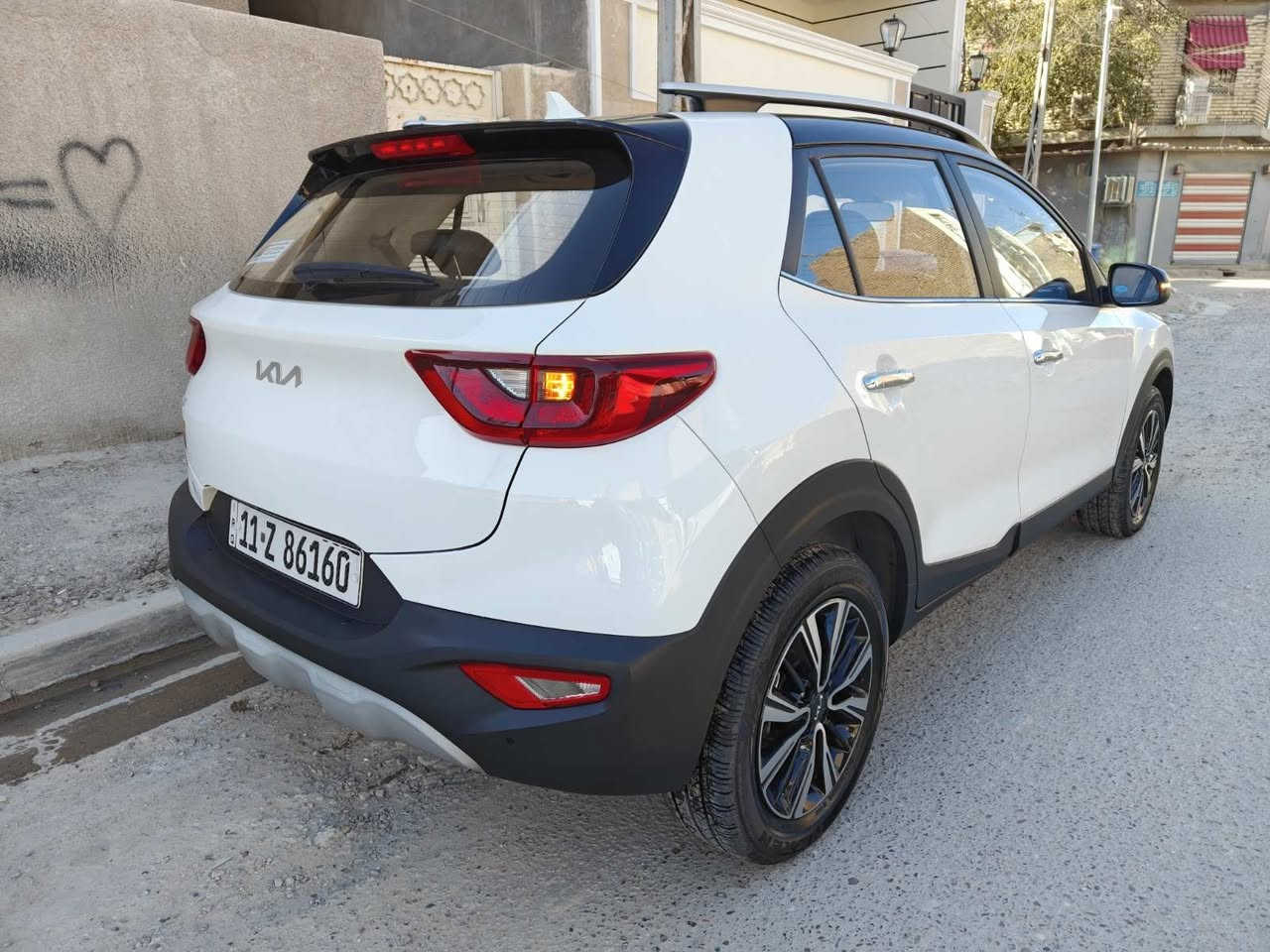 تحيه طيبه 
كيا kx1
رقم بغداد 
وراد خليجي 
موديل 2023 ماشيه 3 الالف فقط 
بعده زيرو بكل ما تحمل الكلمه من معنى 
مكفوله كفاله عامه حته من الخدوش 
فول مواصفات 1/1
- بصمه 
- فتحه 
- تشغيل عن بعد 
- شاشه كبيره تدعم جميع البرامج 
- كامرا دواره 
- حساسات امامي خلفي 
- تحكم ستيرن
- مثبت سرعه 
- نزول منحدرات 
الخ من المواصفات الستاندر 
السبير والعده غير مستخمه 
السعر 13500 $ 
للاتصال ***********
