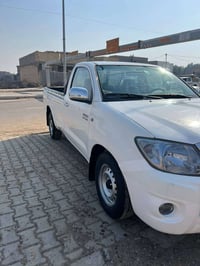 هايلوكس ٢٠١١ • باسمي • بارد