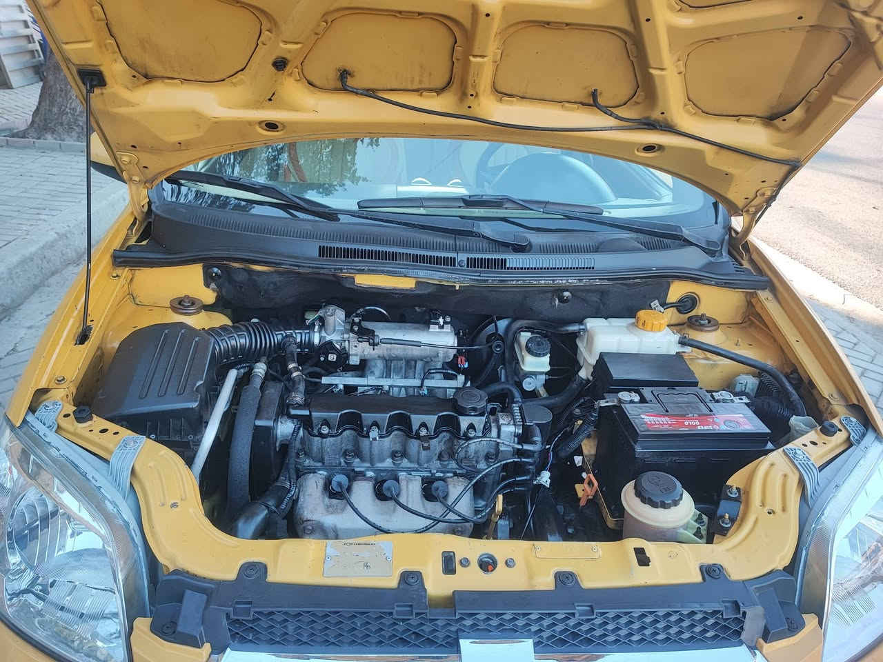 السلام عليكم للبيع افيو موديل 2011 خليجي شركه العامه سياره بلاديه فقط جاملغ امامي امبدل سياره حلوه رقم بغداد انكليزي بسمي السعر 64 بيهه مجال لشراي مكان بغداد حي ور الاستفسار ***********
