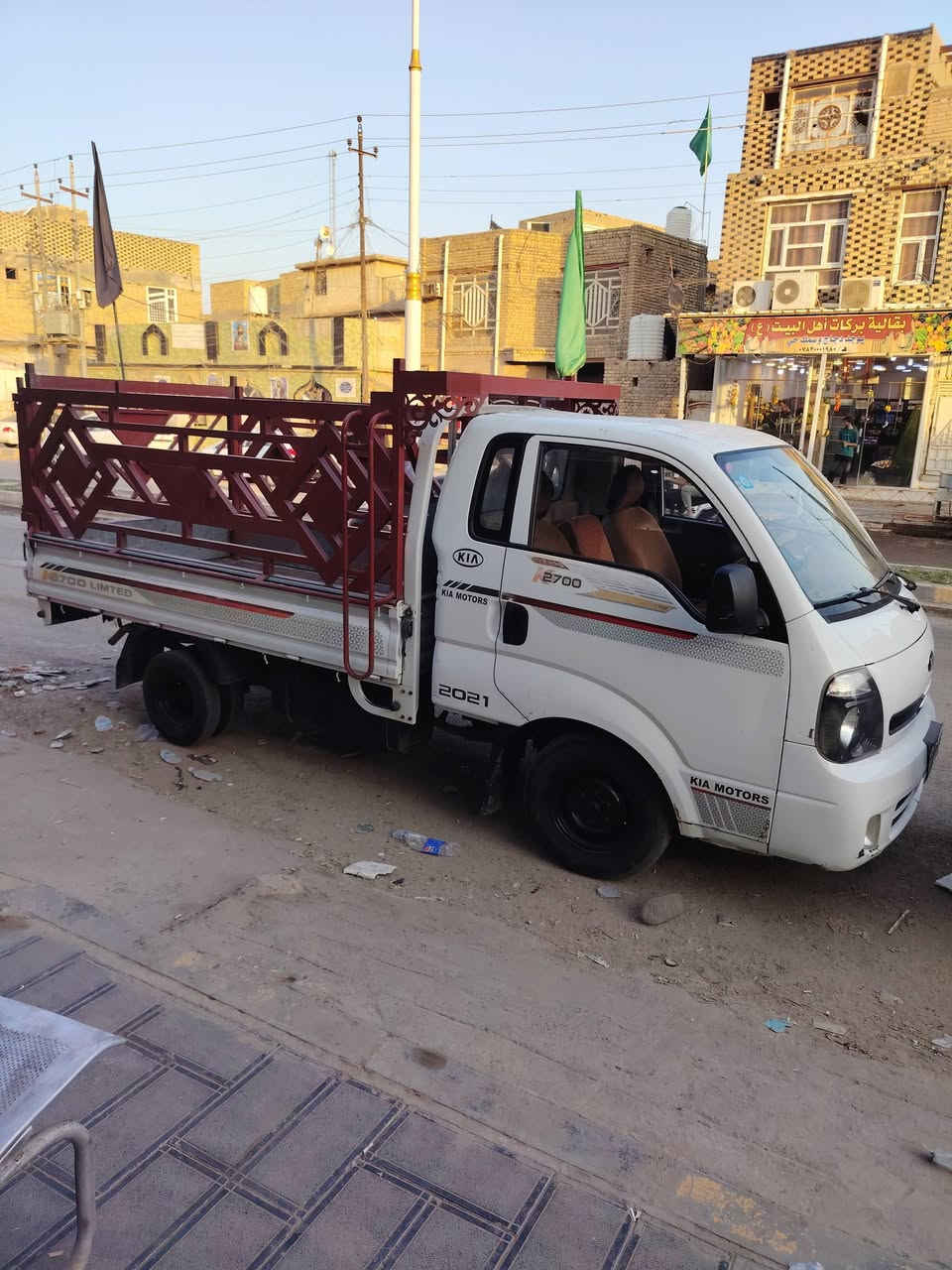 سلام عليكم كيه حمل لبيع موديل 2015 مكفوله كفاله عامه رقم ذي قار مداور ثاني يوم تخم تاير جديد تبريد تتفئه السعر 94 وبيه مجال مكاني ناصريه الشطره ***********
