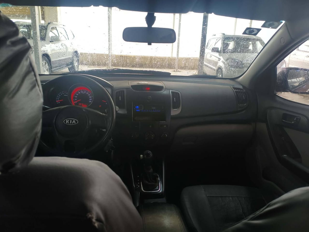 السلام عليكم كيا سيراتو 2012 مصبوغه عام بيع على وضعه السيره جهزا تخم تير حداديه جديدة كهربائيات كلها شغاله وجديدة تبريد شغال وجديد ارضيه جلد السيارة حلوه شير بل  مري السعر ٨٠ وبيه مجال رقمي *********** رقم السيره ذي قار دولي تحول ثني يوم مشروع وطني
