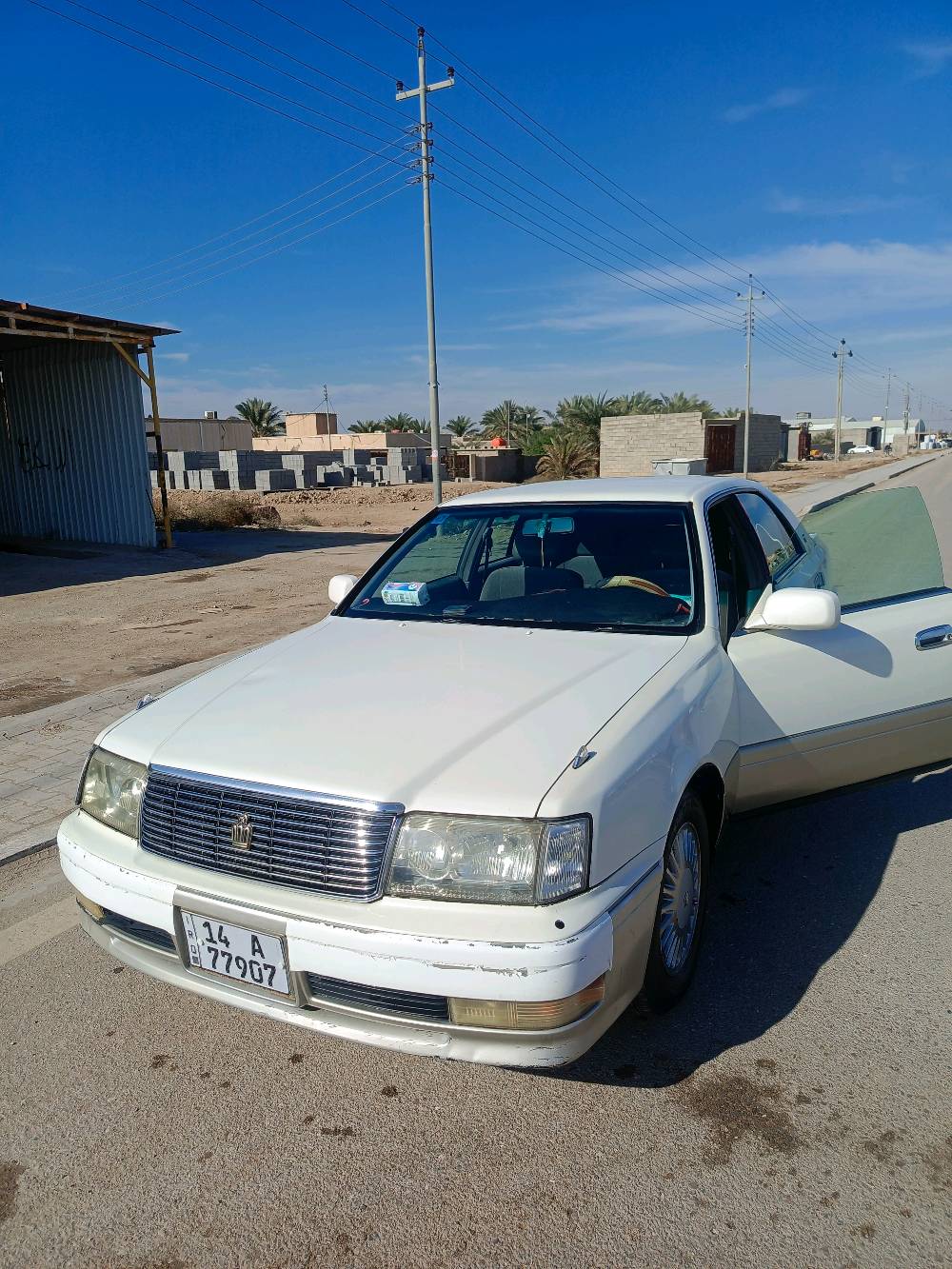 كروان راس الثور فلات موديل 1996 رقم دولي بصره باسمي شرط التحويل مكفوله من الكص والنقل والوصوليات كرستال اصل الايت ابو عيون سنتر لوك تقفيل وتفتيح محرك وكير كفاله العنوان البصرة قضاء الدير السعر 100 وبيها مجال بسيط 