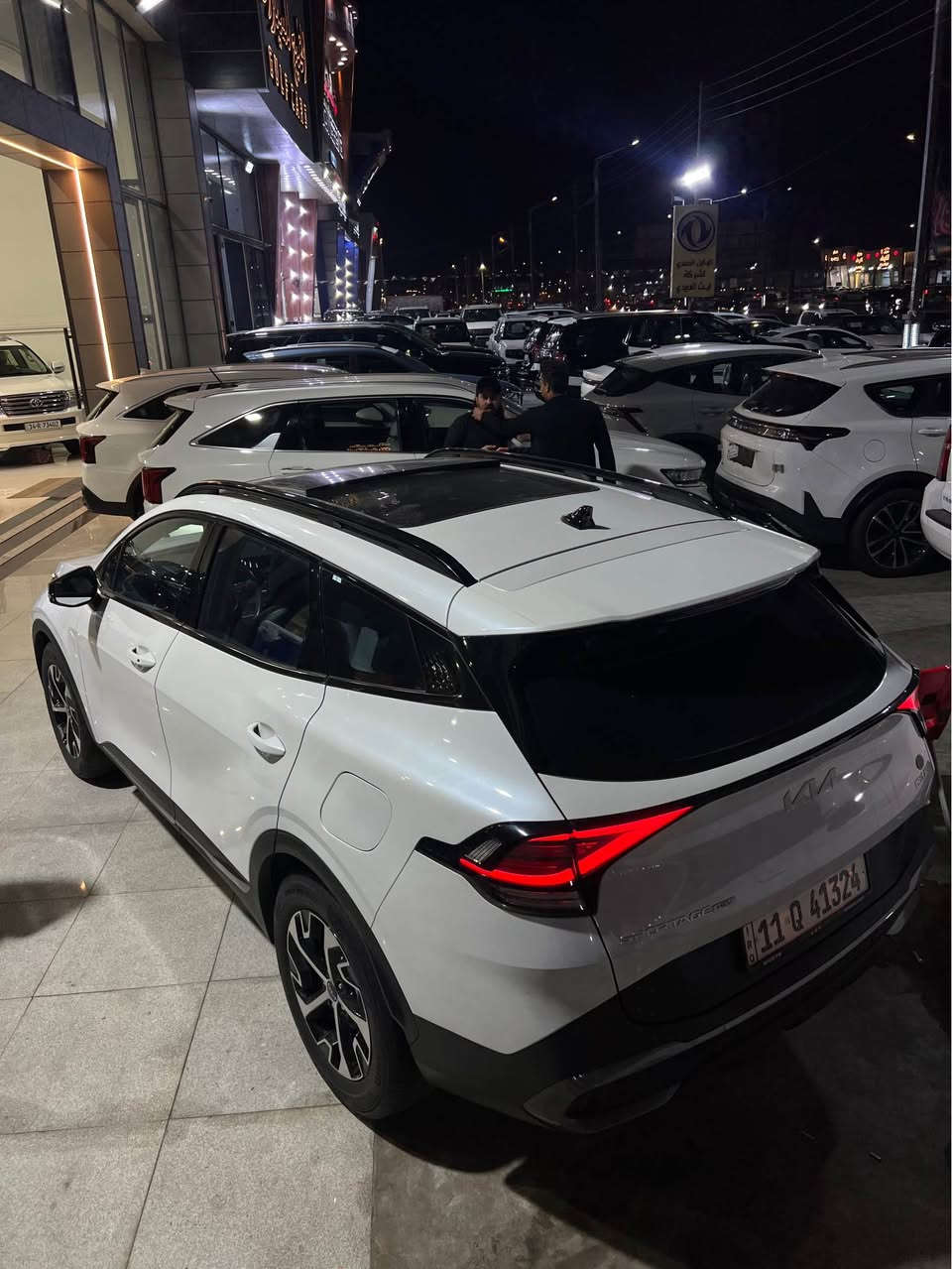 السلام عليكم 
كيا سبورتج 2024
خليجي كفاله عامه
مواصفات vip اعلى فئه 
ماشيه 28 الف
هايبرد
قياده ذاتيه
٥ كامرات
تدفئه تبريد كشنات اماميه
تدفئه كشنات خلفيه
فتحتين بانورما
كشنات جلد وشاشه متصله
ابل كاربلي
مواصفات ماتخلص 

السعر 210 وبيها مجال بسيط
*********** البصرة, العراق
