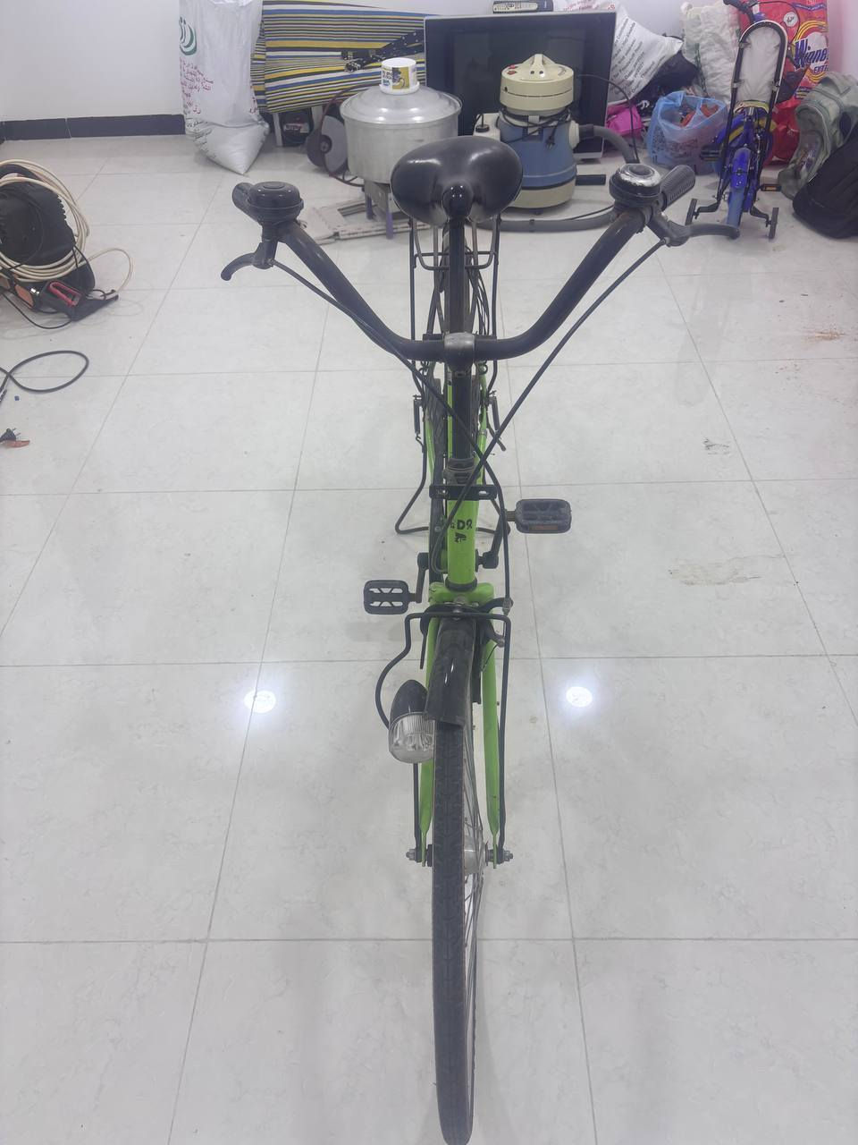 سلام عليكم بايسكل بناتي حجم 26للبيع موديله 2019 الباسكل مضموم اكثر من سنه مكاني كوت  سعره 110وبي مجال رقمي ***********
