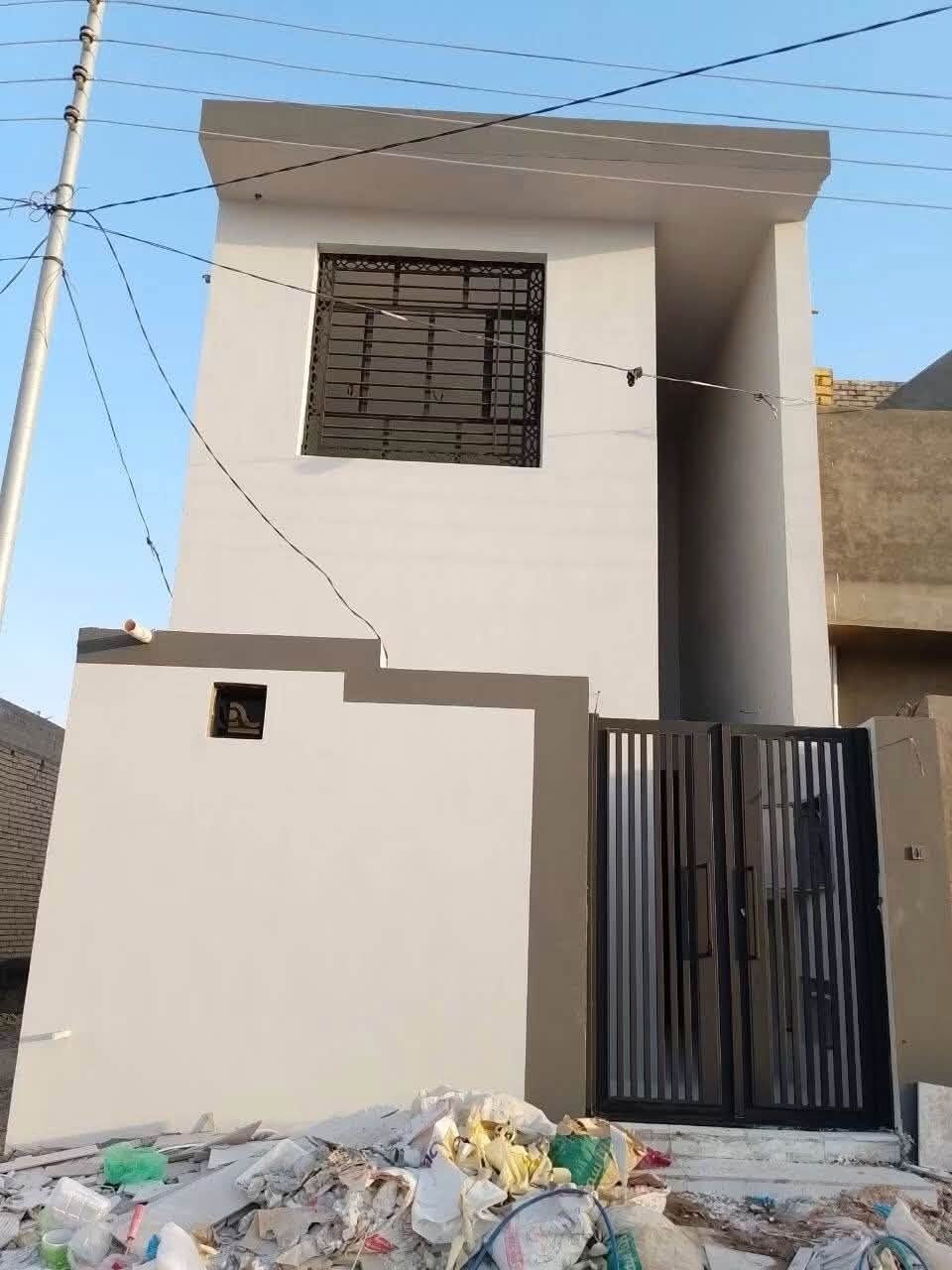 سلام عليكم يتوفر كادر صباغ لعمل الحداديه ولمنازل ولحيطان وجبس بورد وسطوح ولمكاشيف جاهزين لكل شي ينصبغ بسعار مناسبه رقم الهاتف ***********
