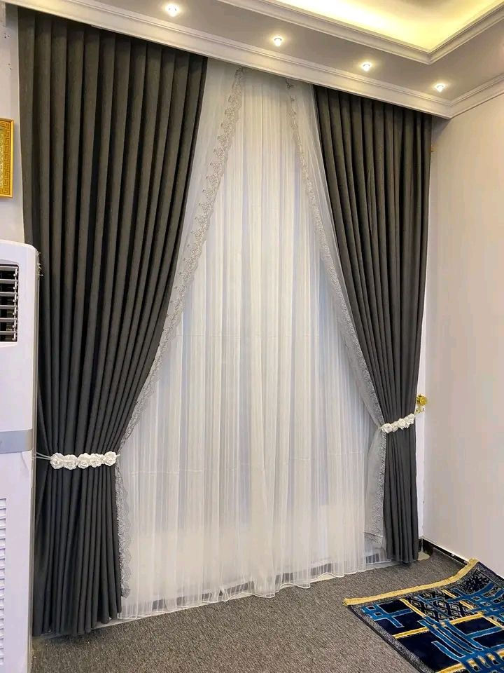 بنات بيج ستائر بالديوانية كلش كلش راقي الصور تسولف يناسب كل الأذواق قماش يموت فخم  مو العادي 
باعوا كمية الهدوء والنزاكة وترتيب الألوان. العنوان ديوانية شارع  الصافير. وايضا يشتغلون الكم القماش إلي تردوا والموديل الي يعجبكم. بوقت قصير. توصيل موجود  بس كولوله من طرف المندوبة أميرة فضلا وليس امرا مو تنسون. 
رقم التواصل 
***********
