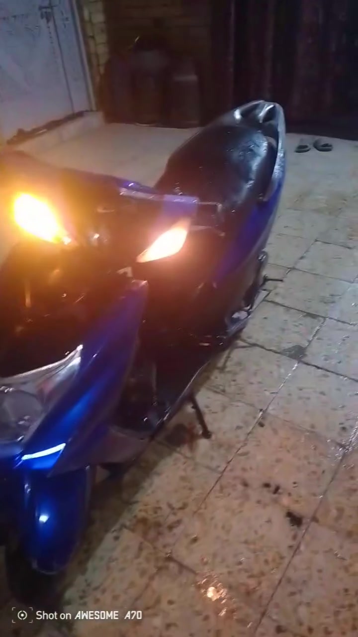 السلام عليكم دراجه للبيع النوعيه دراجه نظيفه وحلوه سعر 250 وبيها مجال قليل يريد يطب لي الخاص او وا  واتساب ***********
