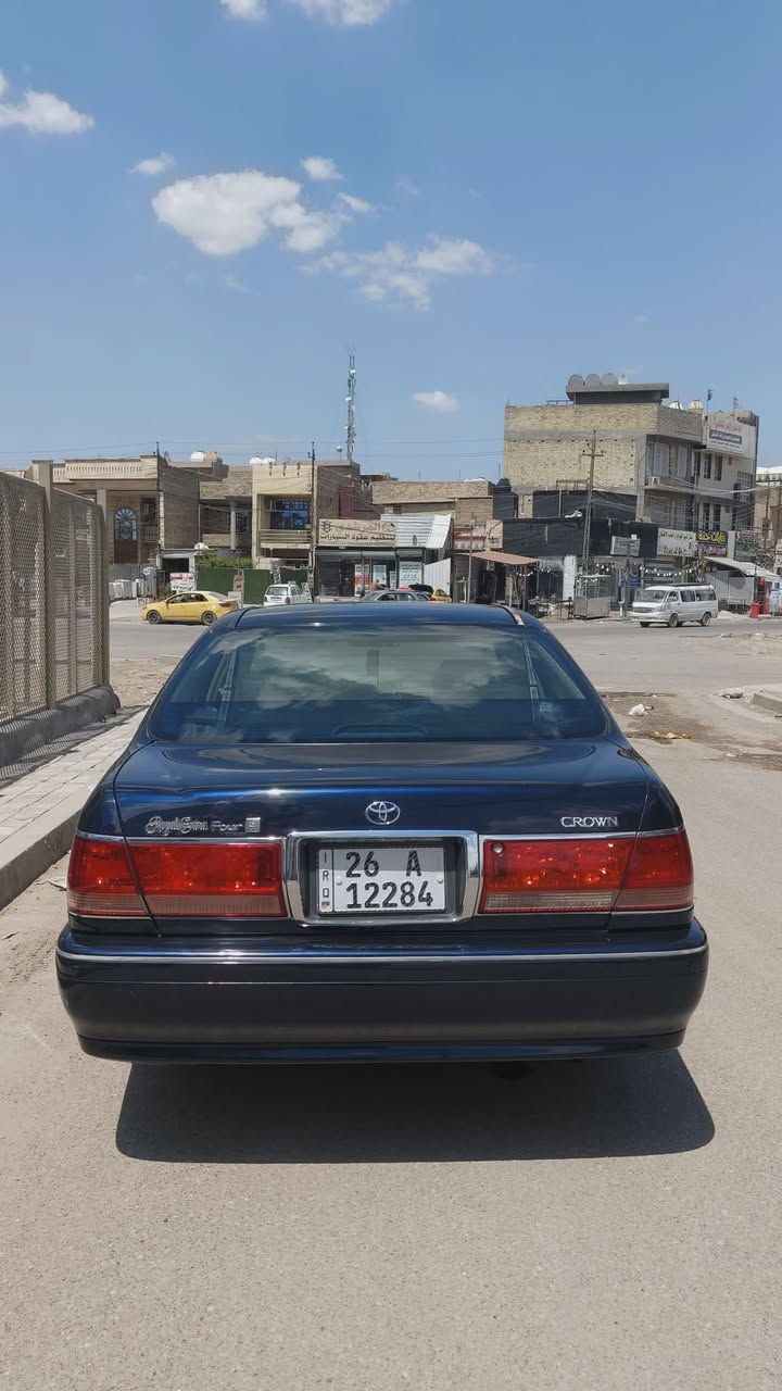 السلام عليكم للبيع او مراوس بتاهو 
ملكه موديل ٢٠٠٠ 
مكفوله من كص ونقل جثه جاهزه رقم دولي صلاح الدين تحويل 
مكينه ففتي ناعمه سياره جديده ٤ دكم كرستال عنواني بغداد 
***********
