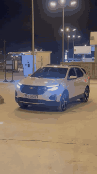 السلام عليكم كوينس فول مواصفات موديل ٢٠٢٣
مواصفات 

فتحه سقف 

حساس أمامي خلفي 

فور ويل

ويل ١٩

كامره دواره

لون ابيض صدفي

بصمه تشغيل

تشغيل عن بعد

توقف ذاتي 

إطفاء ذاتي

رادار 

جنطه شفط

كشن كهرباء

كش تدفئه سونار موجود داخل المنشور

ماشيه ٣٤كم وقابل للزياده 

رقم مميز 

شرط التحويل سياره باسمي 

السعر ١٨٨$ بيه مجال 

العنوان 

كوت مركز مدينه 

رقم الهاتف 

*********** إتصال او واتساب محمد ابو حيدر
