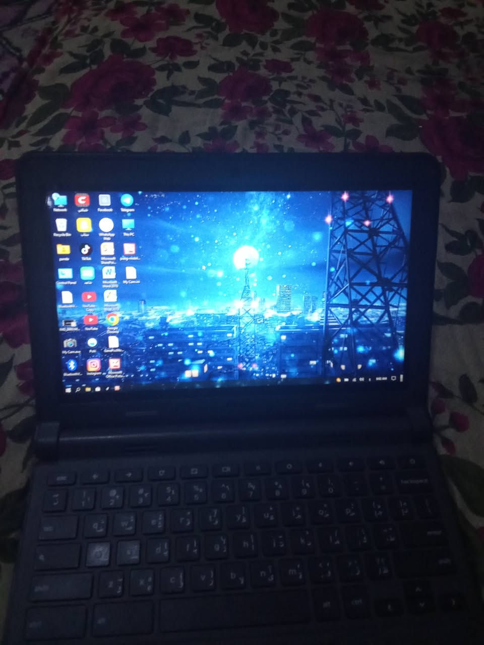 حاسبه البيع  كلشي مابيه بس ما عرف بيه ورد ابيعه كلشي يصير بيه نضام كروم الذاكره 128 رام 8 السعر 54 وبي مجال  حك الجيه  التواصل واتساب او تصال او مازنجر ***********
