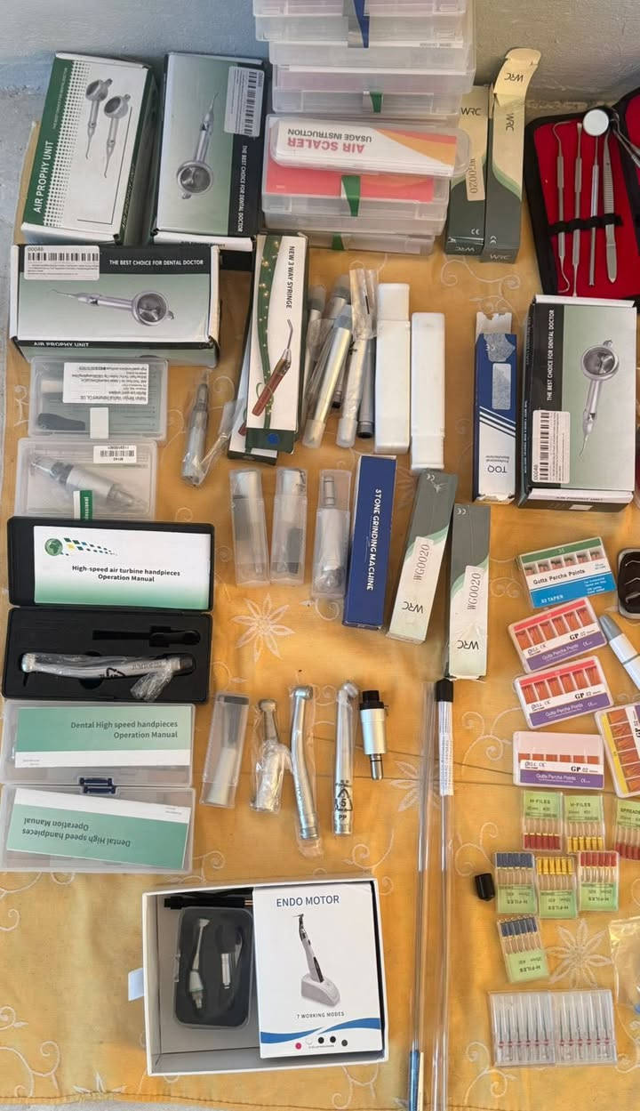 -ادوات اسنان للبيع
اصلية 
للتواصل واتس ***********
