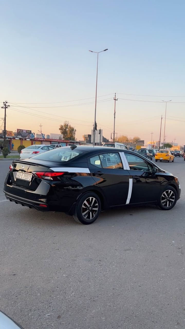 فيرسا موديل ٢٠٢١ 
نيو موسفاته 
تحديد سرعه 
تحكم سكان شاشه گةوره 
دوو پارچةي پيوةية بونيت جاملغ بي ناو گرتن 
سنوي نويه بة ناوي خومه 
سعري ١١٨ مجالي كةم
*********** كركوك, العراق
