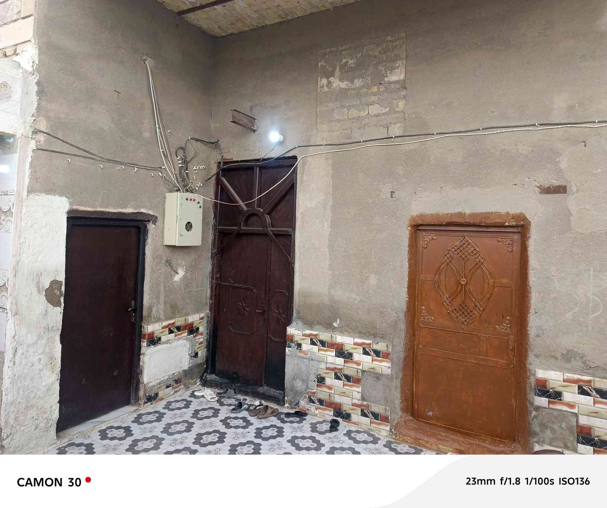 السلام عليكم بيع مستعجل بيت زراعي المساحه 250 متر ناحيه الفظليه الموقع شارع العطاوه قرب بيت ابو علي لامي يتكون من 3 غرف صاله ومطبخ وستقبال صحيات السعر جدآ جدآ مناسب للاستفسار *********** واتساب *********** اتصل 🥰 نستقبل كافت العروض داخل الفظليه وطرافها ❤️
