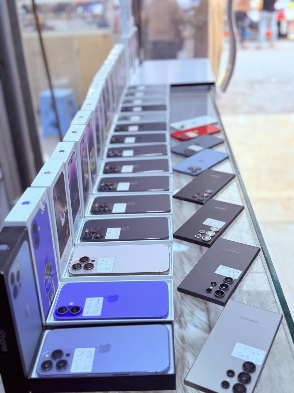 السلام عليكم ورحمة الله 
زبائنه وحبايبنه توفر جميع الاجهزه اندرويد ايفون جميع الفئات
نضام البيع نقد واقساط ماستر الرافدين فقط
متوفر اجهزة جديد ومستعمل 
ايفون بجميع الفئات المستعمل اصلي ماستر او شرق اوسط حصرا
نضافه عاليه جدا غير داخل صيانه نهائي 
ضمان المستعمل شهر بعد البيع ضمان حقيقي 
استفسار اكثر راسلوني او اتصال ***********
وتساب ماسنجر @إشارة
#العراق
#مشاهير
#مشاهدات @الجميع
