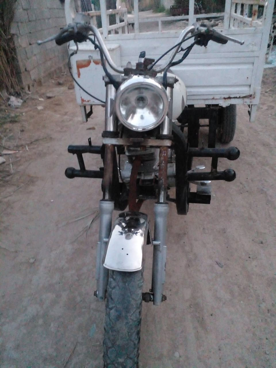 ستوته البيع موديل ٢٠٠٩ شغاله جاهزه محرك مجفت جديد السعر ٦٠٠ الف العنوان واسط النعمانيه الستفسار على هاذة الرقم *********** اوراق
