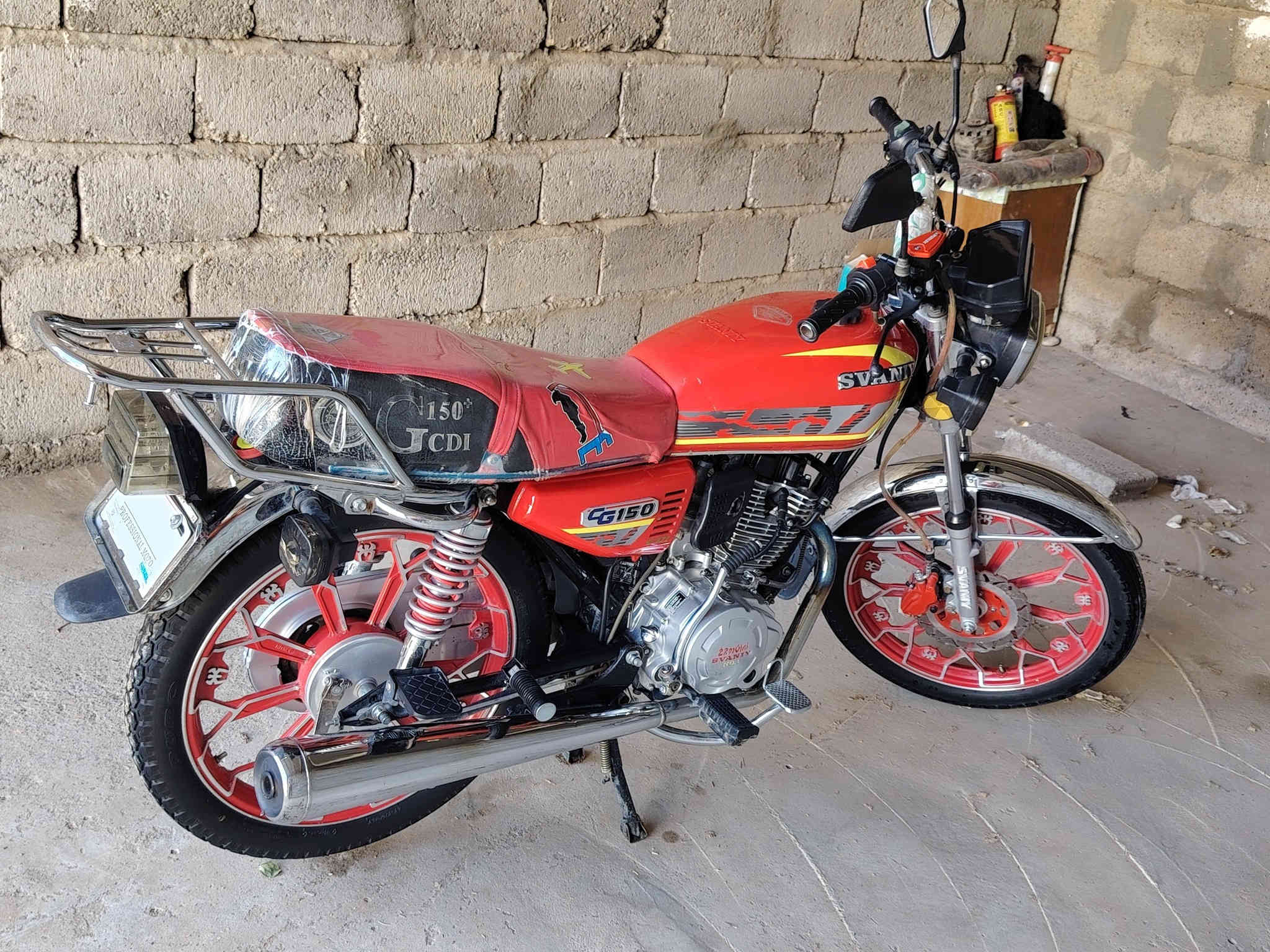 سالسلام عليكم
سيفان 24

باب اول وزن ثقيل

منفيس موجود سويجات2 تشقيل عن بعد 

محرك شرط ما مفتوح ناشط فول نزانه فول 

كهربائيات كلها شغالة وضع شركه 

مكان القيارة ‏‪***********‬‏ مطور جديد زيرو
