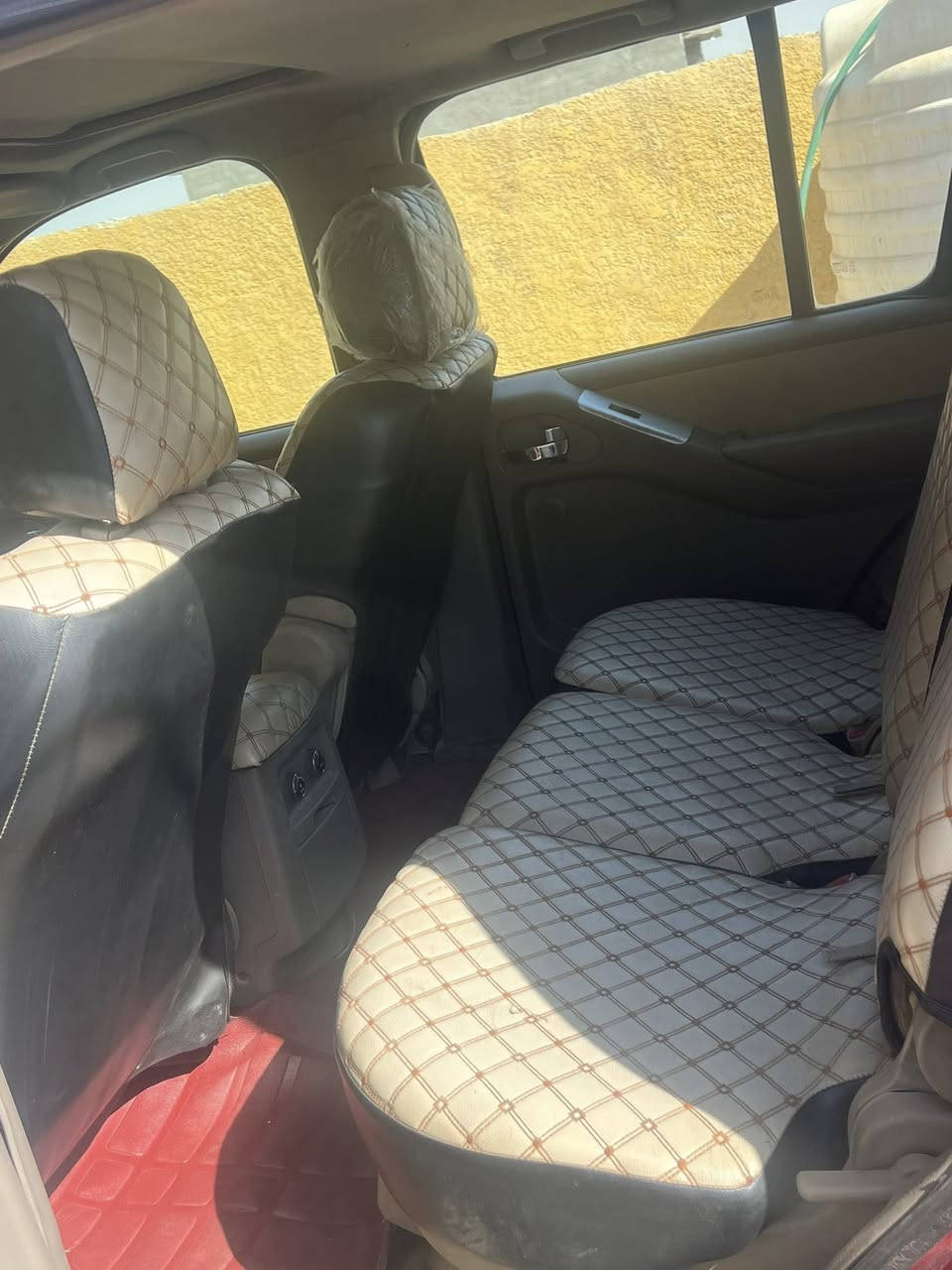 ***********السلام عليكم نيسان باتفندر كير ومكينه جديد تخم تاير جديد صدر خلفي او امامي جديد بيع أو مراوس مامتواجد فيس رقم الهاتف او واتساب المكان بغداد تقاطع النهروان
