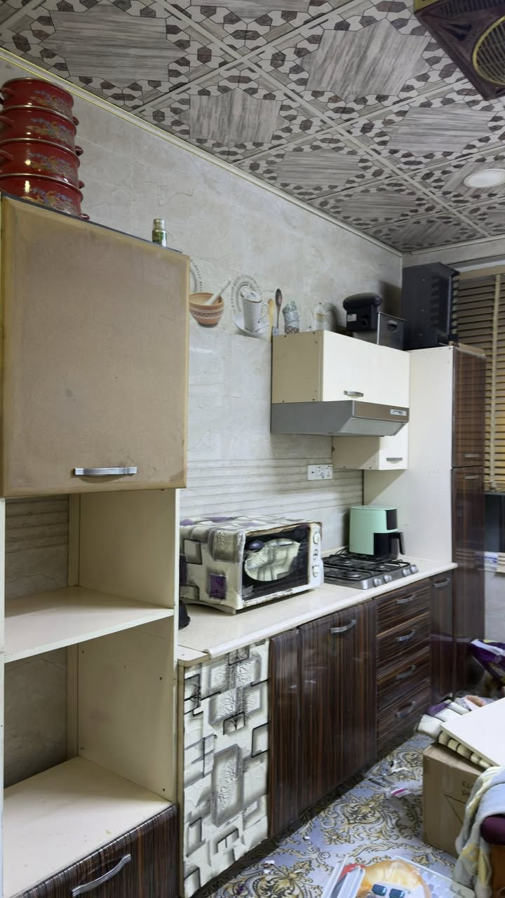 كاونتر مطبخ MDF  ٣ متر  مرمر للبيع يحتوي على ٣ قطع تعليك وطباخ 
مع سنك مرمر ٢ متر مستخدم بحاله جيدة  مكاني بابل مستعجل على بيعتة بسبب نقل غراض  للاستفسار اتصال 
***********
