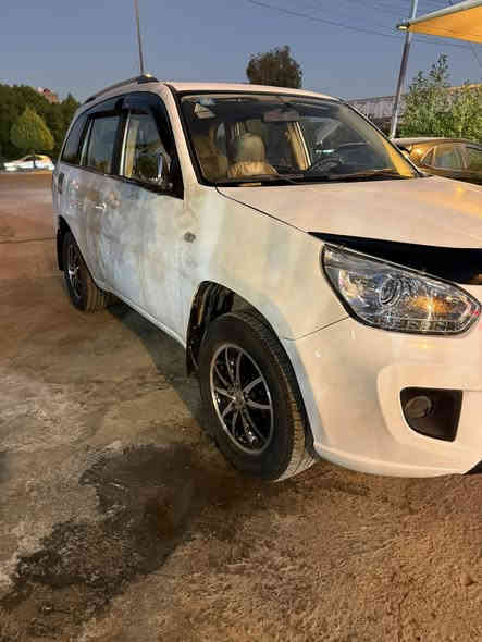 السلام عليكم شيري تيكو موديل٢٠١٤ كير ميكانيكي مكينه كير صدر تبريد مكفوله رقم بغداد مشروع وطني رقم جديد السياره كلش حلوه صدرها جديد كل كهربائيات السياره شغاله بدون خياس السعر ٧٤ او بيها مجال المكان حي الجهاد الاساتذه ***********
