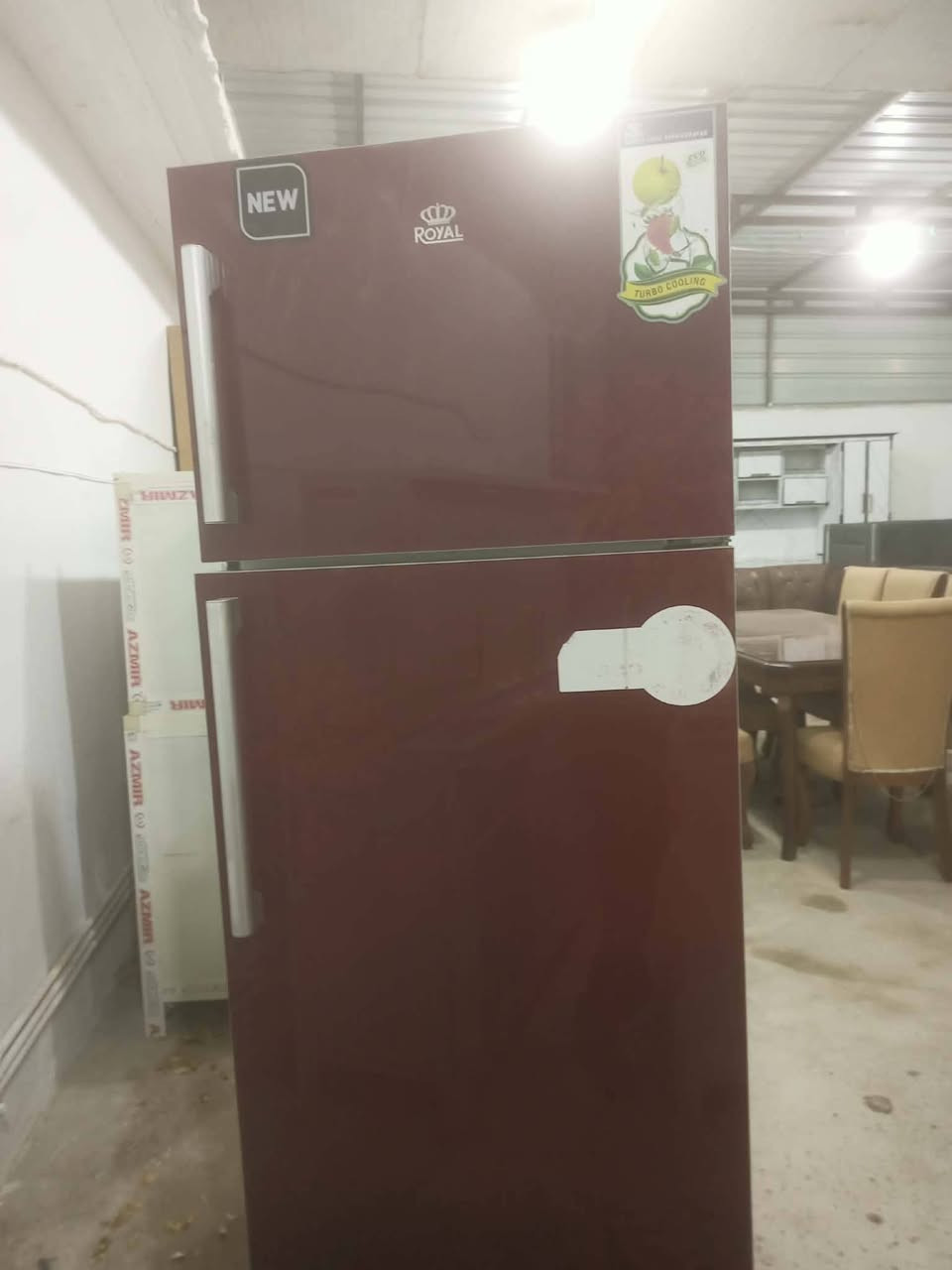 ثلاجه نضيفه للبيع السعر ب٢٣٠
***********
