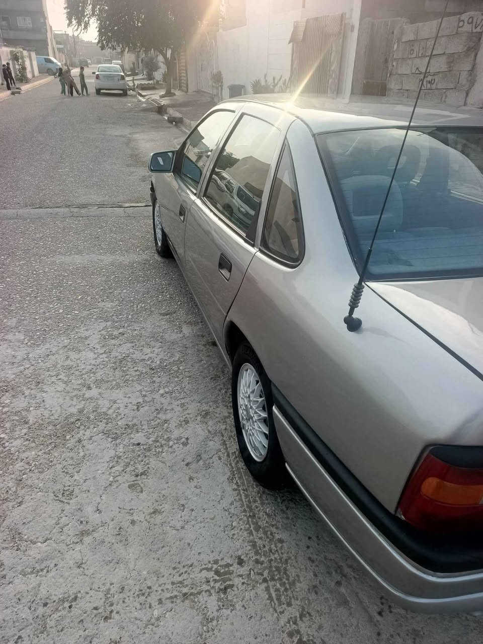 ‎فكترا موديل ٩٢محرك ١٦قايش عريض باوةرمحرك كيرشرط ٣٧بي مجال ***********
***********‎ Singapore
