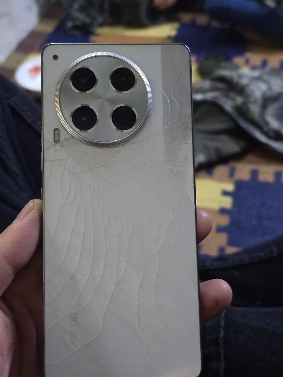 تكنو كامون ٣٠سعر١٧٠ ضهر مفطور ذاكره ٢٥٦ مكان بغداد***********
