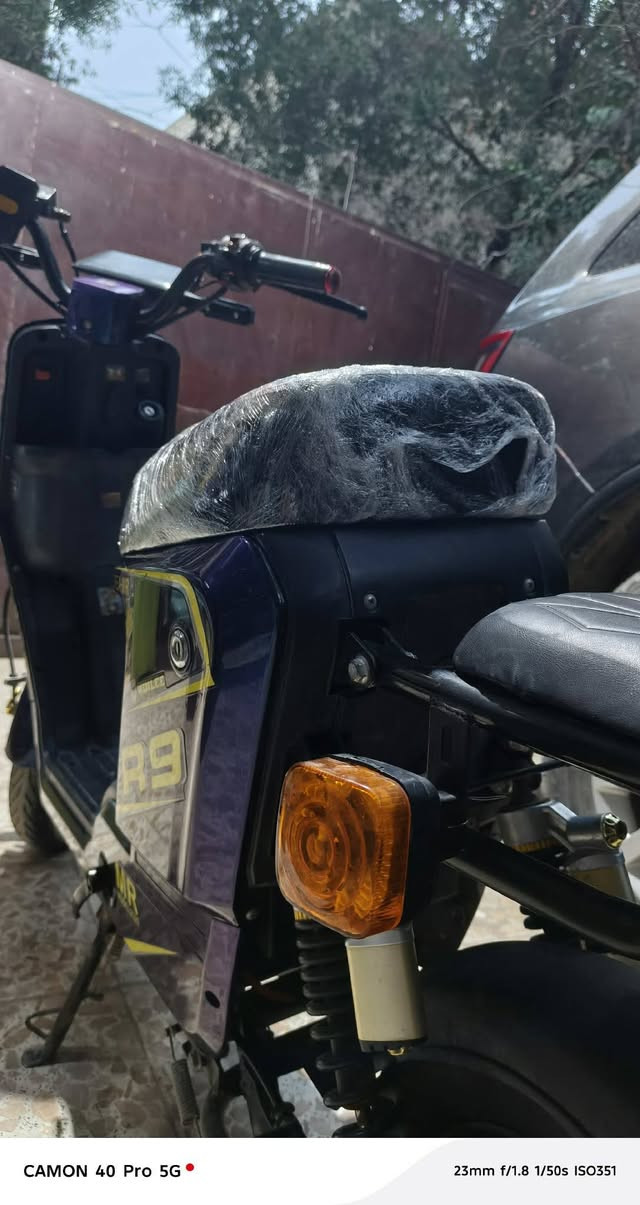 طياره الموسم ✈️ 
السلام عليكم دراجه شحن r9 جديده موديل 2024 كامله جديده مزوده عقل وبطاريات ليثيوم سرعته 99 بس طياره 🔥✈️ 4 نمر السعر 300 وبيه مجال مكاني كربلاء مركز المدينه الاستفسار ***********
خاص موجود 📍📍
