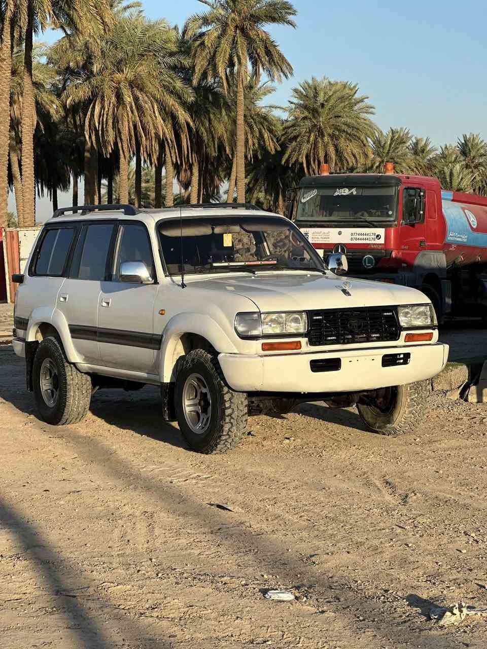 يا الله سلام عليكم لاندكروزر موديل 1996 للبيع السياره خير من الله تعميرها جديد صار شهرين تعمرت مال جناي من الدعاميه للدعاميه مابيها نقص كير ومكينه محورات خير من الله كير مال برادو لوكير يشتغل بس اني لغي صبغ جماليه حزام لا حادث ولا ضربه رقمها سليمانيه تحويل مباشر ماسوي وكاله كبل احولك مكانها بغداد الشعب عارضها 85 ورقه وبيها مجال  رقم ***********
