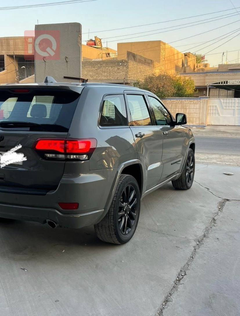 جيب بلاك توب 2020 اسمنتي
موصفاتها معروفه البلاك توب 
شادين الها غلز بلادي ممستخدمي 
مكانه البلديات 
240$ 
***********
