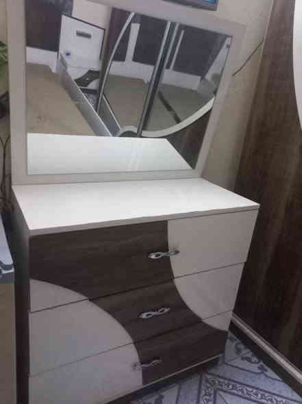 غرفه تركيه نضيفه ب250 ونهايته 200 قفل قفل
لعنوان عمارات الملح
اي ستفسار *********** عمارة
