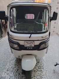 تكتك تي في اس موديل ٢٢  رقم بغداد عربي سنوية باسمي  السعر ٦٨٠٠  وبيها ...