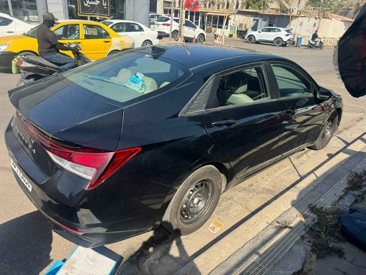 🚘 للبيع  او مراوس هيونداي النترا 2021 وارد أمريكي 🇺🇸
▪️ اللون: أسود 🖤▪️ الممشى: 77 ألف ميل▪️ رقم شمالي تحويل وكالة▪️ المواصفات: ستندر

✨ السيارة بيها بس بنيد صبغ❌ بدون دواخل❌ بدون ايرباك

السيارة مرتبة والاستخدام نظيف 👌

📍 بغداد💰 السعر:131 ومجال بسيط

📞 للاستفسار: ***********
