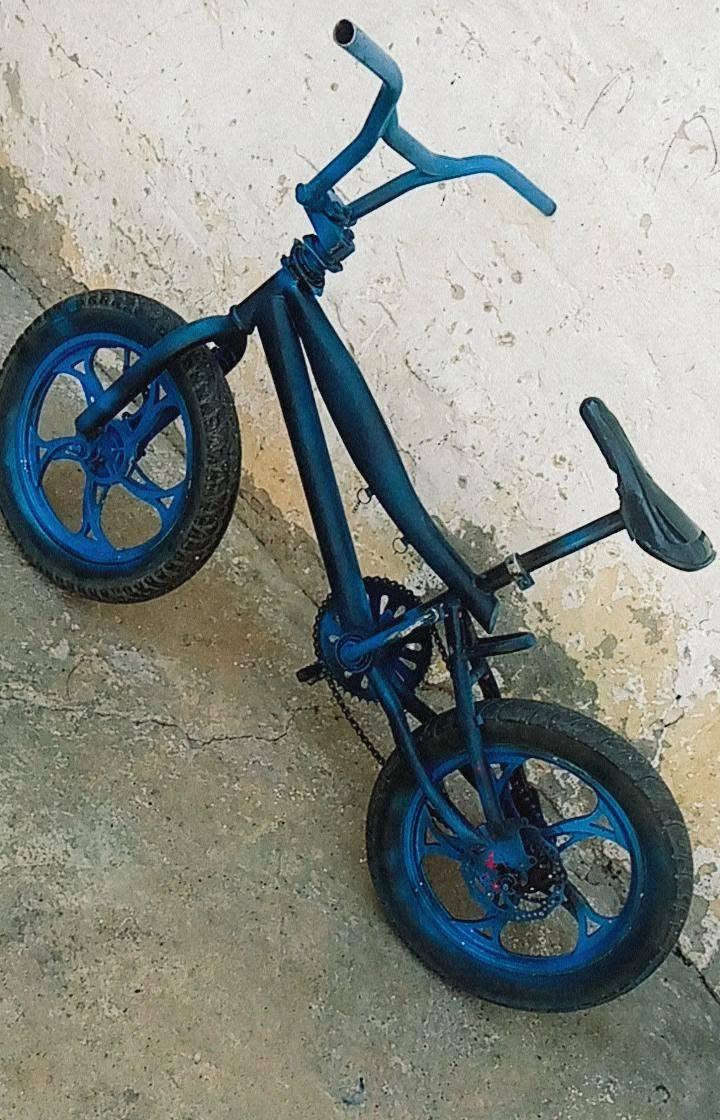 مشاكس أمريكي أصلي السعر 30 وبي مجال التواصل خاصة


**إذا كنت صاحب هذا الإعلان وتريد حذفه لأي سبب، رجاءا أرسل رسالة إلى الدعم الفني**