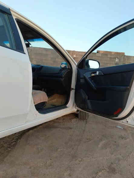 سيراتو موديل 12  رقم كربلاء فول مواصفات الأخير سياره بدون حادث بيه صبغ شي بصيط ماشرات بالصور والباقي كفاله *********** السعر 107
