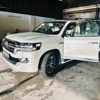 لاندكروز لبيع موديل ٢٠مكفوله كفاله رقم أربيل 07901398815